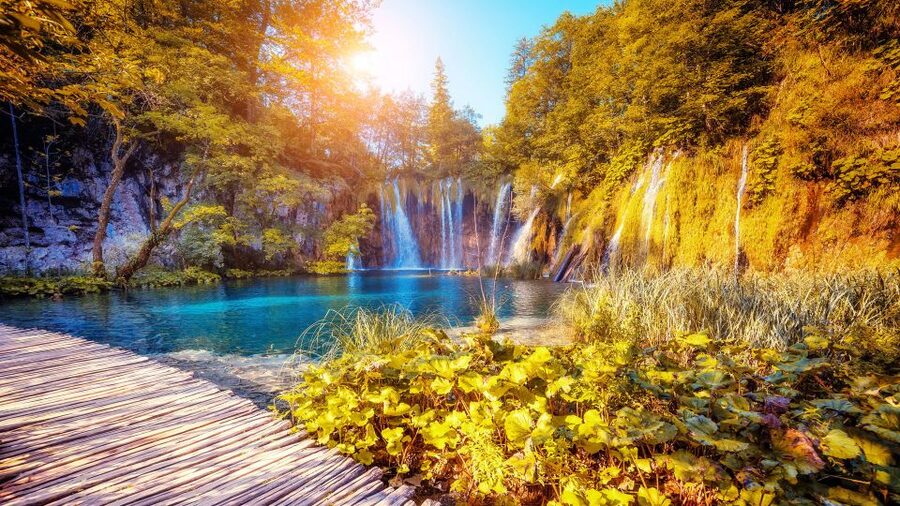 From Split: Plitvice Lakes Guided Tour with Entry Tickets - Small practical tips that make a big difference