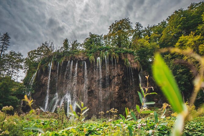 From Split: Self-Guided Plitvice Lakes Day Tour with Boat Ride - The coach ride: where guides add flavor (even on a self-guided day)