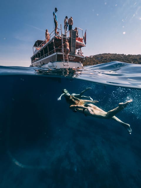 From Trogir: Blue Lagoon & Šolta Cruise with Lunch & Drinks - The Boat Experience: Solo’s Comforts and Why They Matter