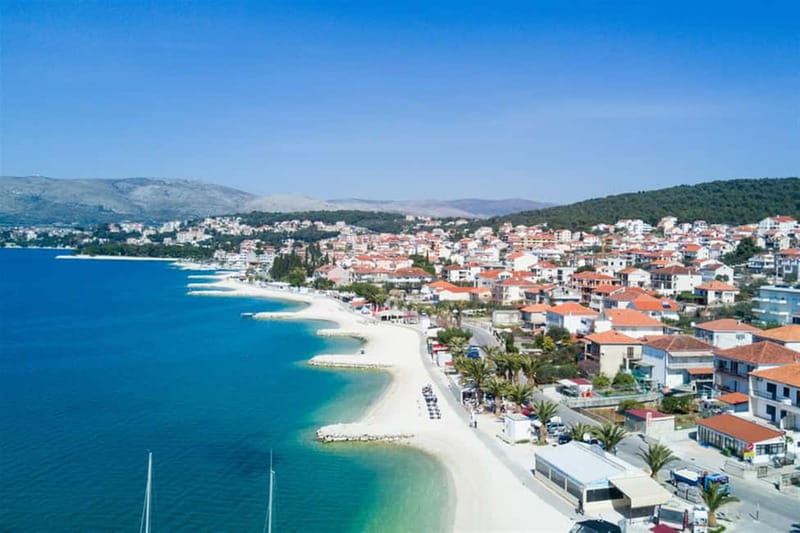 From Trogir: Guided Panoramic Boat Tour with Drinks - Drinks, Music, and How to Make the Most of Your Hour
