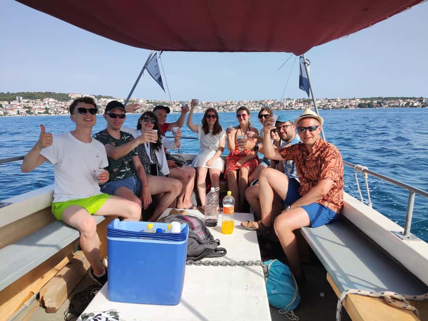 From Trogir: Guided Panoramic Boat Tour with Drinks - Getting There Smoothly: Meeting Point and Arrival Timing