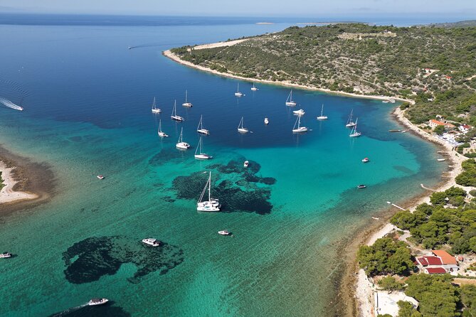 From Trogir & Split: Half Day Speedboat Tour with Blue Lagoon - Snorkeling gear included: what it means for your day