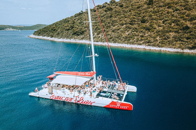 Full-Day Catamaran Cruise to Hvar & Pakleni Islands with Food and free Drinks - Summer Blues from Split: a catamaran day built for sea time