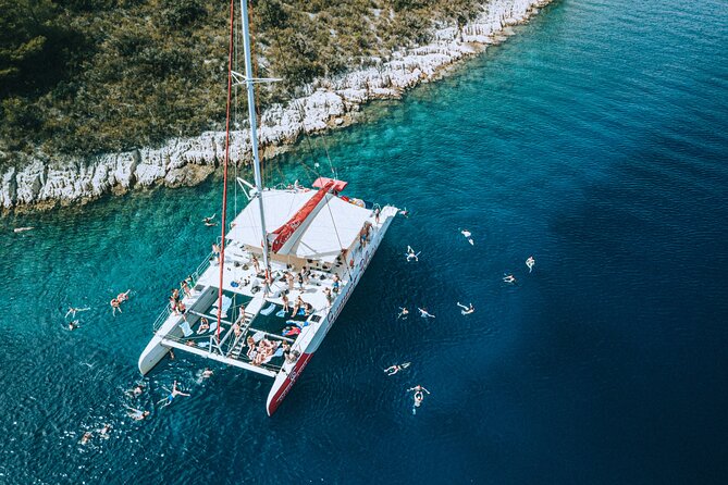 Full-Day Catamaran Cruise to Hvar & Pakleni Islands with Food and free Drinks - Food and drinks: what’s included, and how to make it satisfying