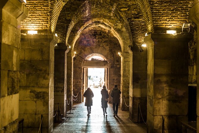 Game Of Thrones Tour Split - small group - Who Leads: Haris Andelic and the Style of Storytelling You’ll Actually Use