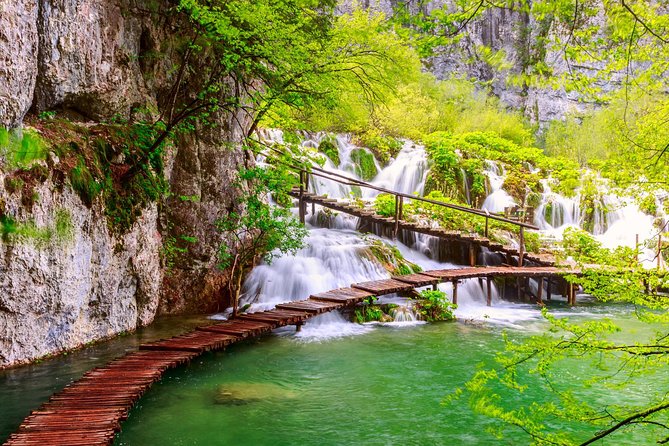 Guided transfer from Split to Zagreb with Plitvice Lakes stop - Key things to know before you go