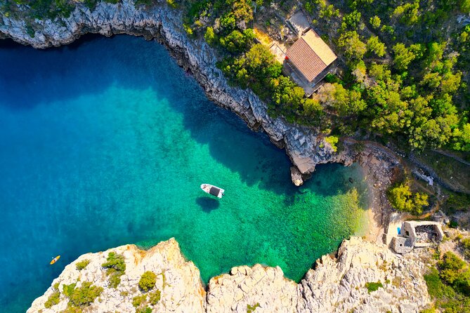 Half-day Speedboat Tour: Explore Hidden Gems of Hvar Island - The Meeting Point: Where Your Day Starts and How Easy It Feels