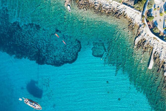 Half day speedboat tour to Solta island & Blue Lagoon from Trogir - Getting to the boat at Kamerlengo Castle (and why that matters)