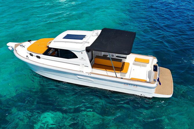 Half Day Speedboat Tour to Three Islands from Trogir - Boat ride comfort: jackets, safety gear, and handling the waves