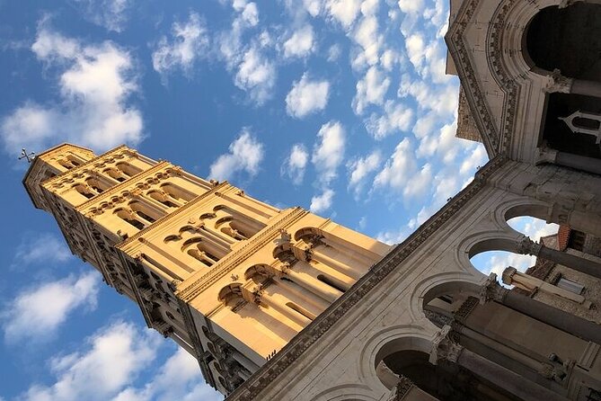 History Split Walking Tour in German - Small group - What you’ll learn beyond the photos
