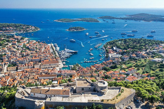 HVAR & 4 Islands PRIVATE BOAT TOUR - Setting Off From Split: Private Comfort, Real Time on the Water