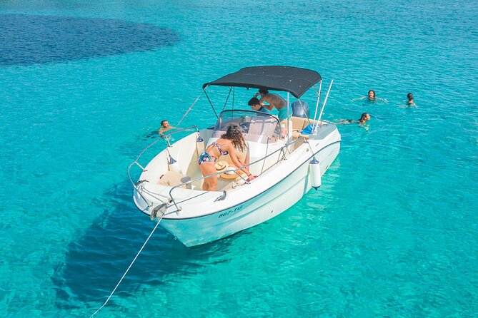 Island hopping (6 Islands) private tour from Trogir or Split - Maslinica on Šolta: coffee pace in an old fisherman village