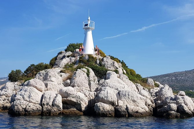 Island hopping (6 Islands) private tour from Trogir or Split - Brac Island (Milna): fisherman village time and wine tasting
