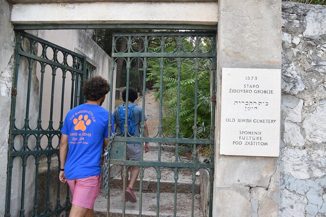 Jewish Heritage & Diocletian's Palace Private Split Tour - Prokurative and Marmontova Ulica: a classic waterfront stroll with built-in viewpoints