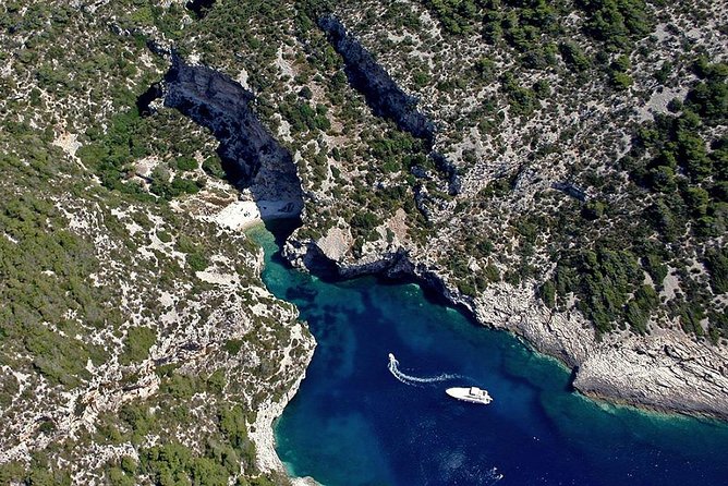Luxury Boat - Blue Cave From Split Island-Hopping Full-Day Cruise, Hvar, Vis - Blue Lagoon / Krknjasi Bay and the Vis Area: Where the Water Time Happens