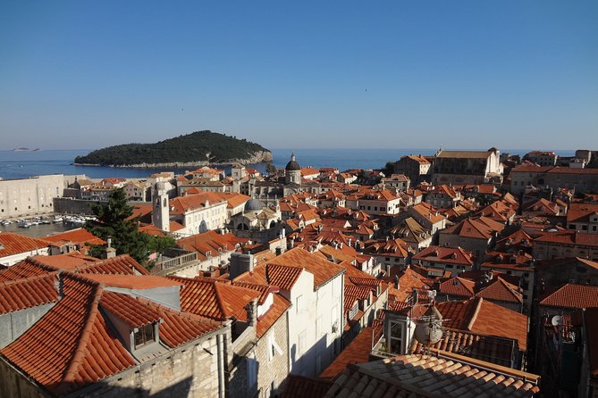 Luxury private transfer: Split Town to Split airport - Value for Money: Why About $46.41 Per Person Can Add Up
