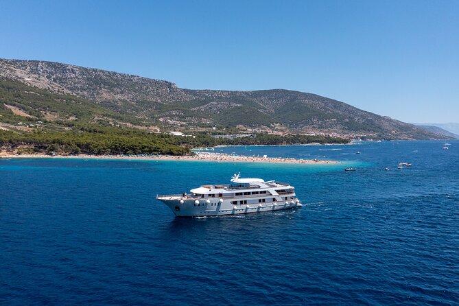 Luxury Yacht Week from Split to Dubrovnik - Blue Cave of Biševo and Komiža on Vis: the slow island pivot
