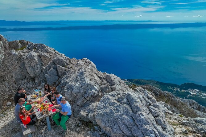 Makarska: Baggy Skywalk & Biokovo Viewpoint Tour - Door-to-door pickup and the drive into Biokovo Park