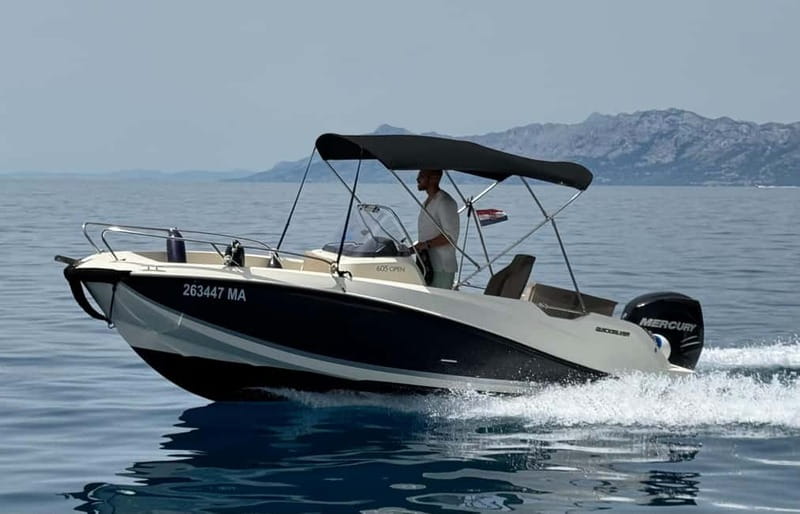 Makarska: Off-Season special ,Panorama or Sunset boat tour - Brela and Punta Rata: The Coast’s Best Photo Stop