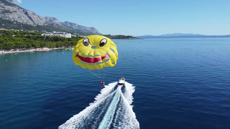 Makarska: Parasailing Experience - MPL Nautika - Group Size and Languages: How This Stays Comfortable