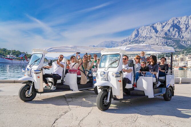 Makarska: Skywalk Tour with a Tuk Tuk - Skip the line ticket - Stop one at Nature Park Biokovo: cherry liqueur, chocolates, and the first big view