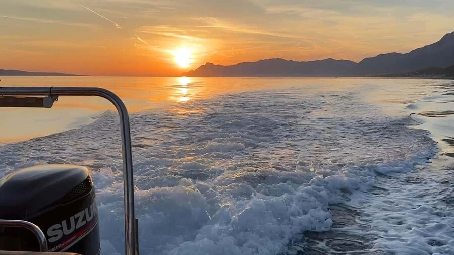 Makarska: Speedboat Sunset Tour to hidden bay on island Brač - Quick reasons to go