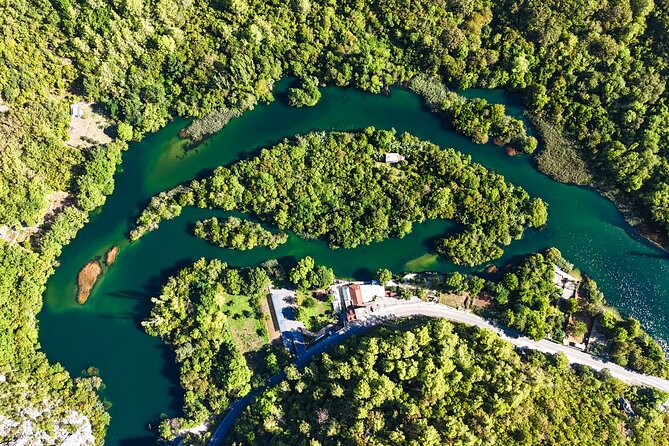 Omiš 4H Kayaking in Cetina River Protected Nature Park Area - The Omiš Base: Parking, Lounge Comfort, and Small Wins