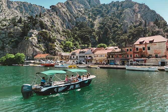 Omiš Glass-Bottom Boat Tour on Cetina River Canyon - Radmanove Mlinice free time: photos, coffee, and seasonal expectations