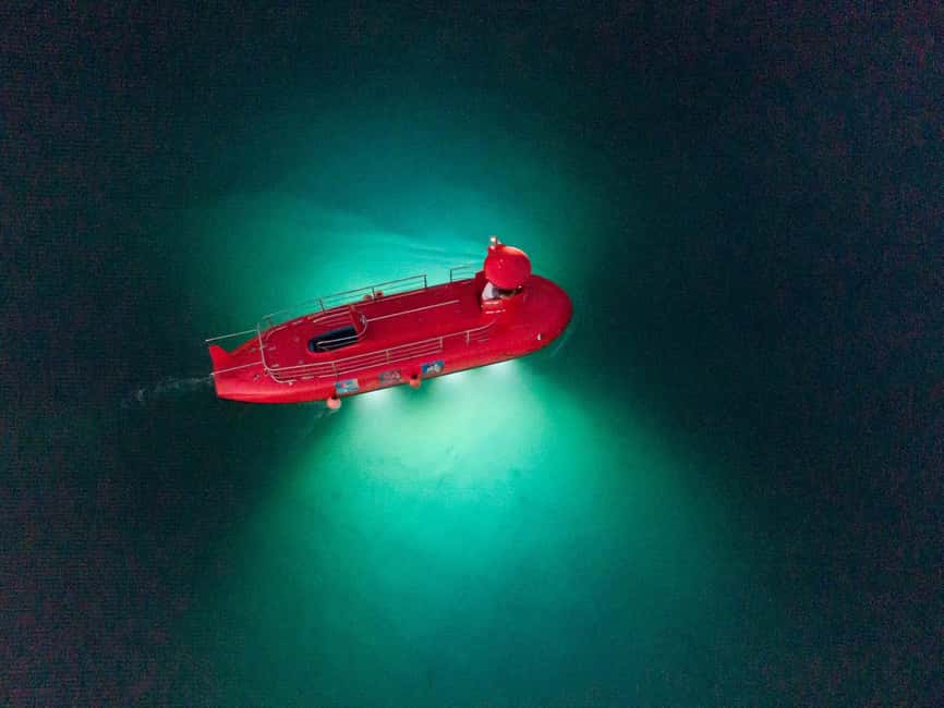 Omiš: Semi-Submarine Underwater Adventure - Comfort, group size, and staying dry in a glass cabin