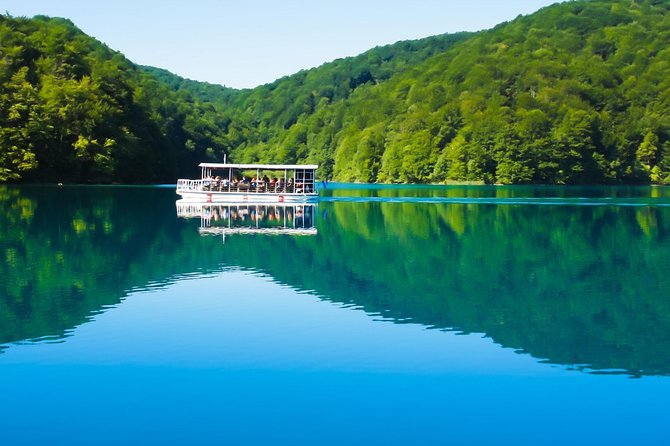 Plitvice Lakes Economy Group Tour from Split or Trogir - The tour escort’s job: getting you oriented fast, then letting you enjoy