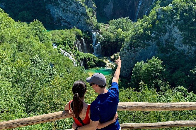 Plitvice Lakes Tour from Split with Entrance Ticket included - The guide matters: English, pacing, and how to stay together