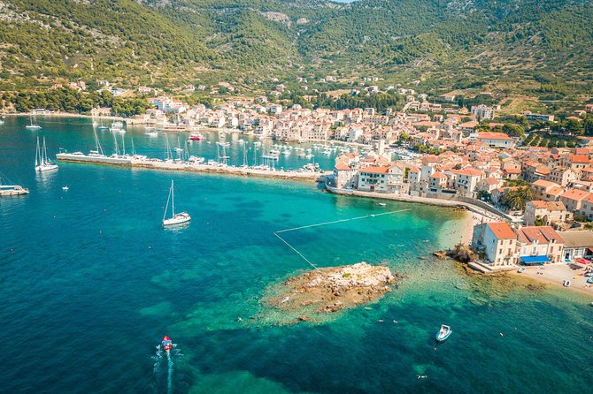 Private Blue Cave and Hvar - 5 Islands Tour - Biševo and Cave Bisevo: where the morning sun does the heavy lifting
