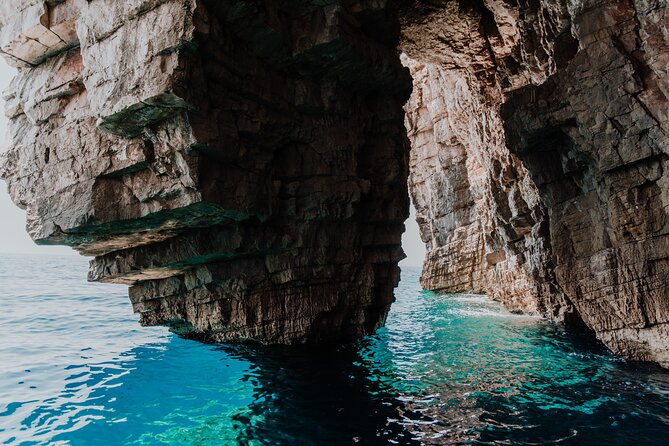 Private Blue cave, Mamma Mia and Hvar, 5 islands tour from Split - Meeting point, pacing, and what the guides do to make it work