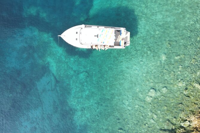 Private Blue Lagoon and Hidden Bays tour from Split & Brac for 12 - Krknjasi Bay Blue Lagoon: the most photogenic swim stop on the route