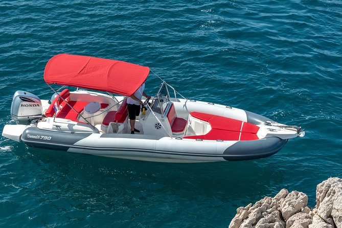 Private Blue Lagoon and island Solta speedboat tour - FULL DAY - Blue Lagoon and Krknjaši Bay: where the swim time actually counts