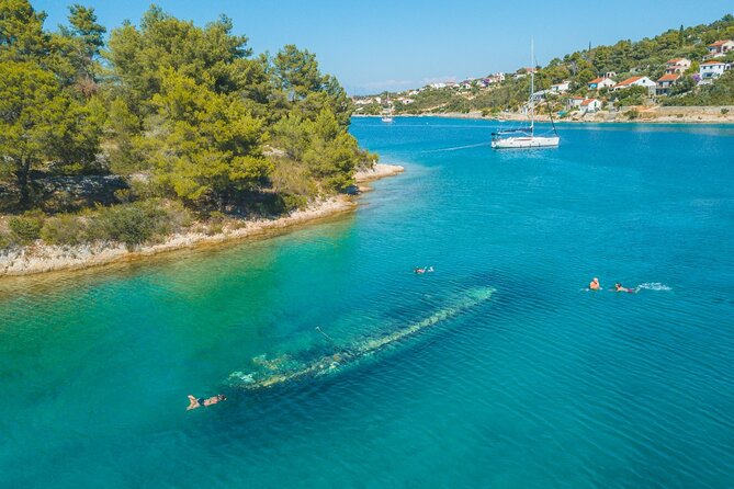 Private Boat tour to the Blue Lagoon & Solta - Swim, Snorkel, Tan and Relax! - Stomorska Lunch Time: A Meal Next to the Water