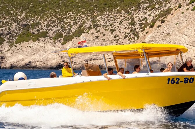 Private boat transfer Split - Bol - Quick Highlights