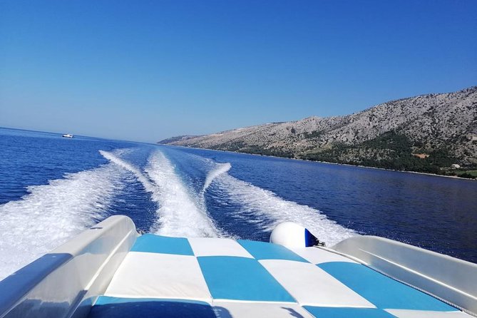 Private boat transfer Split - Bol - Bol Port Arrival: Your First Moves After Getting Off
