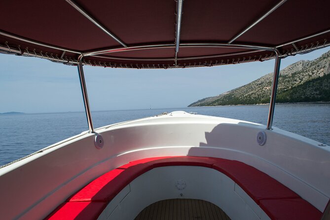 Private boat transfer Split/ Split airport - Hvar - Price and Value: $722.47 Per Group Up to 12