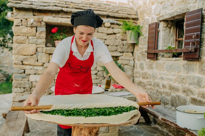 Private Croatian Cooking Class and Klapa Singing Session - Quick highlights