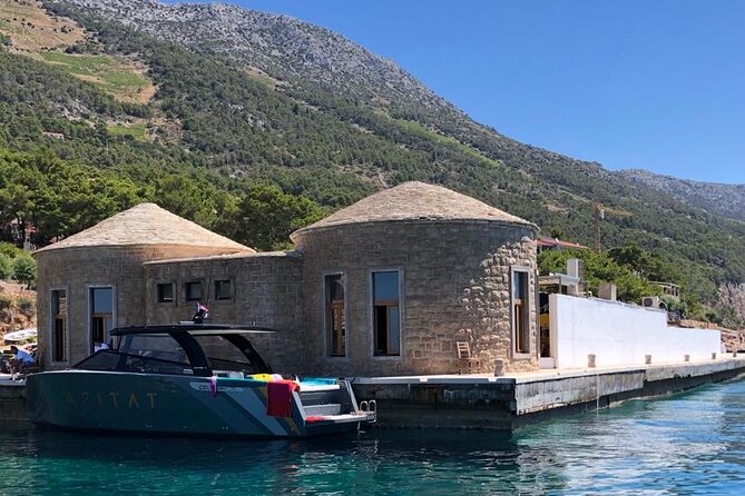 Private Luxury boat from Hvar, Brač and Split - Entering The Day: 9:00 am Start, Pickup Anywhere, Private Boat Comfort