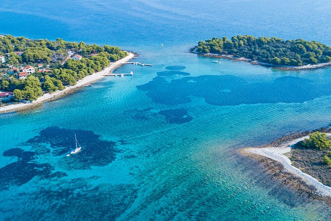 Private speedboat tour to Blue Lagoon and 3 Islands - How the Captains Shape Your Day (Tomo, Marin, and Karlo)