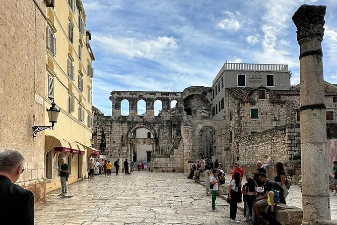 Private Split History Tour with Local Wine & Food Tasting - Price and Value: When $140.77 Actually Makes Sense