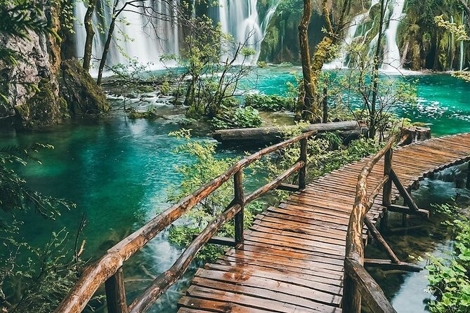 Private Transfer from Split Area to Plitvice Lakes - Group size, language, and practical comfort