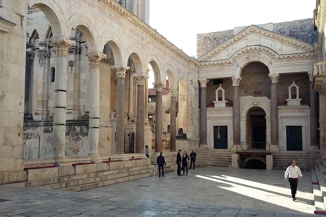 Private transfer from Split (Croatia) to Venice (Italy) - Pickup in Split: door-to-door starts the trip on easy mode