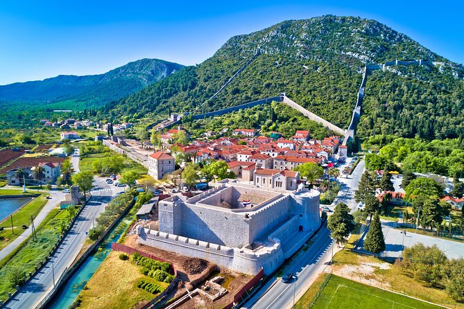 Private transfer from Split to Dubrovnik - Optional Mostar: if you want more than coast and waves