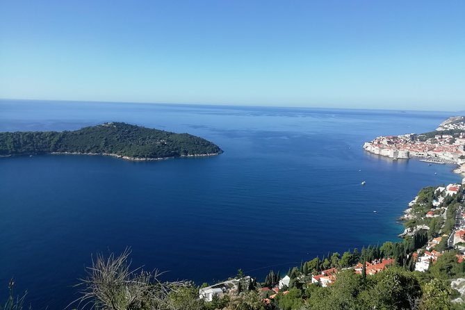 Private transfer from Split to Dubrovnik with side-trip to Ston - Ston: your built-in break (and how to use it well)