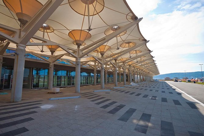 Private transfer Split airport to Split - 35 to 55 Minutes in a Private, Air-Conditioned Minivan