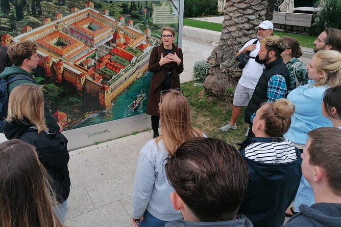 Private Walks & Storytelling - the best small group tour in Split - Narodni Trg and the feeling of a city growing westward