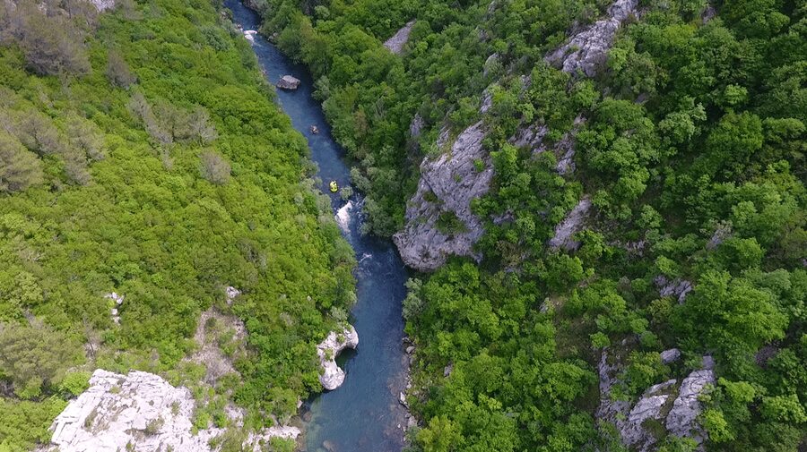 Rafting on the Cetina river - Transport quality and the smooth start–finish flow